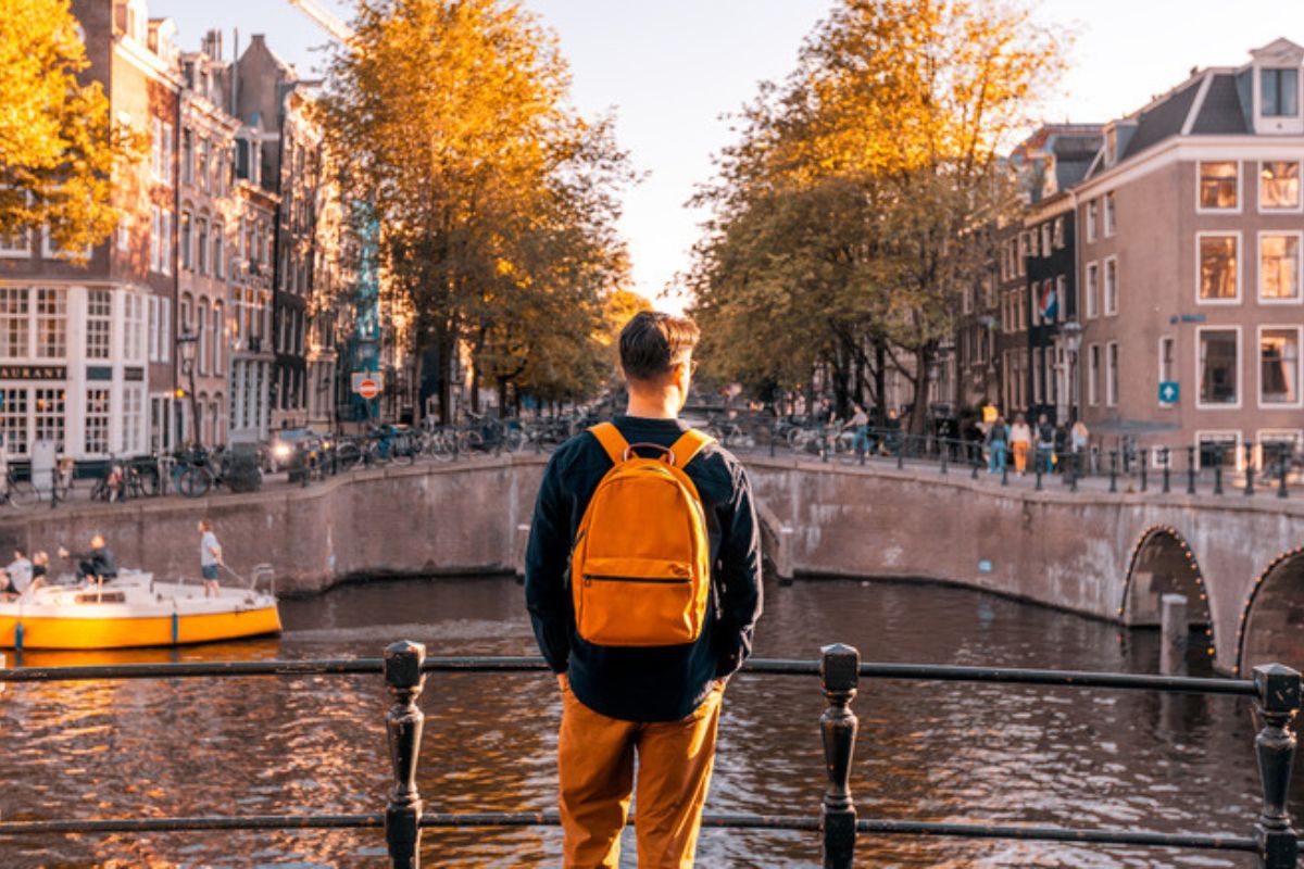 Amsterdam layover pickup